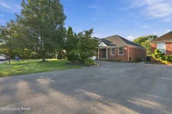 1702 Victory Ct, Prospect, KY 40059