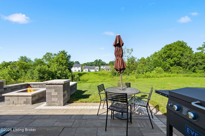 17025 Meander Way, Louisville, KY 40245
