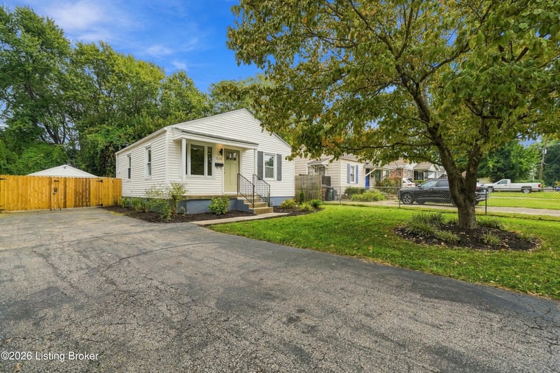 1709 Washington Blvd, Louisville, KY 40242