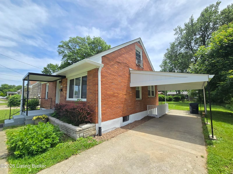 1714 Colony Ct, Louisville, KY 40216