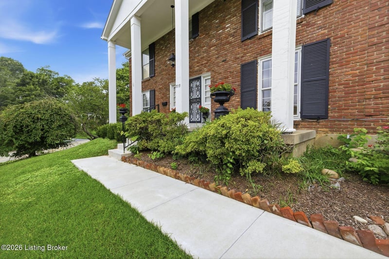 1719 Sutherland Dr, Louisville, KY 40205