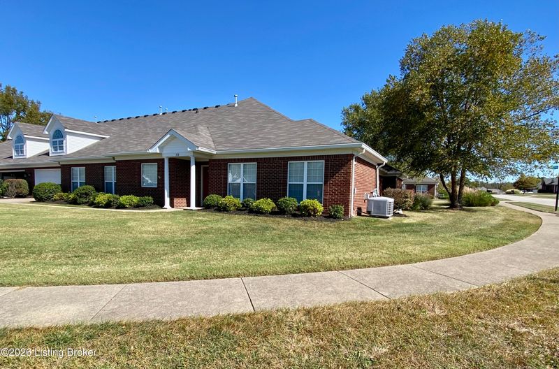 172 Clubhouse Dr, Shelbyville, KY 40065