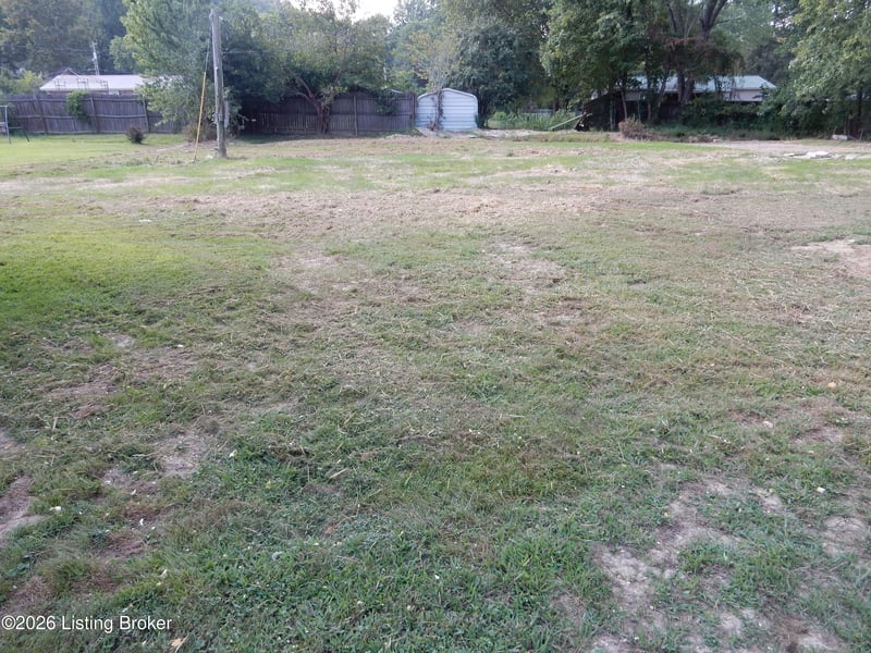 172 Lisa Dr, Shepherdsville, KY 40165