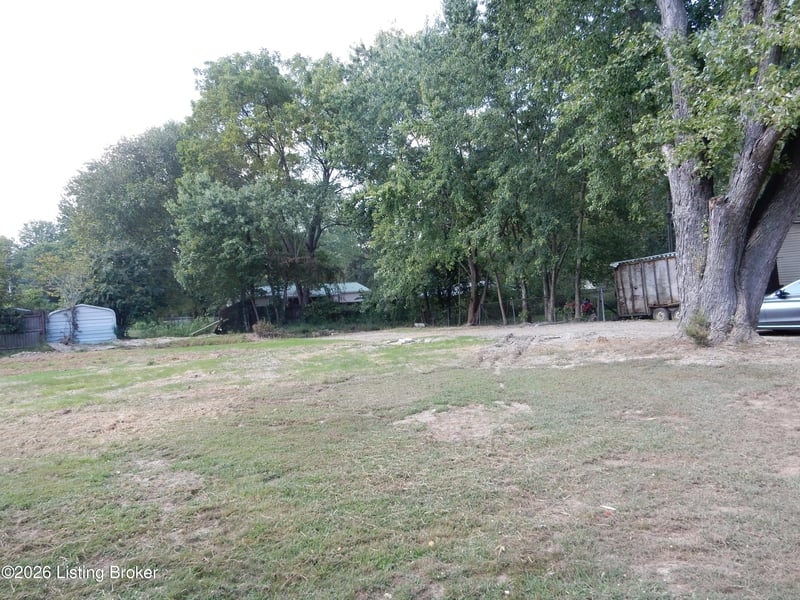 172 Lisa Dr, Shepherdsville, KY 40165