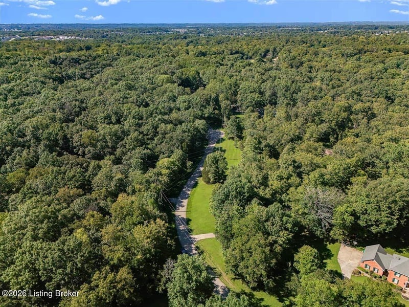17206 Creek Ridge Rd, Louisville, KY 40245