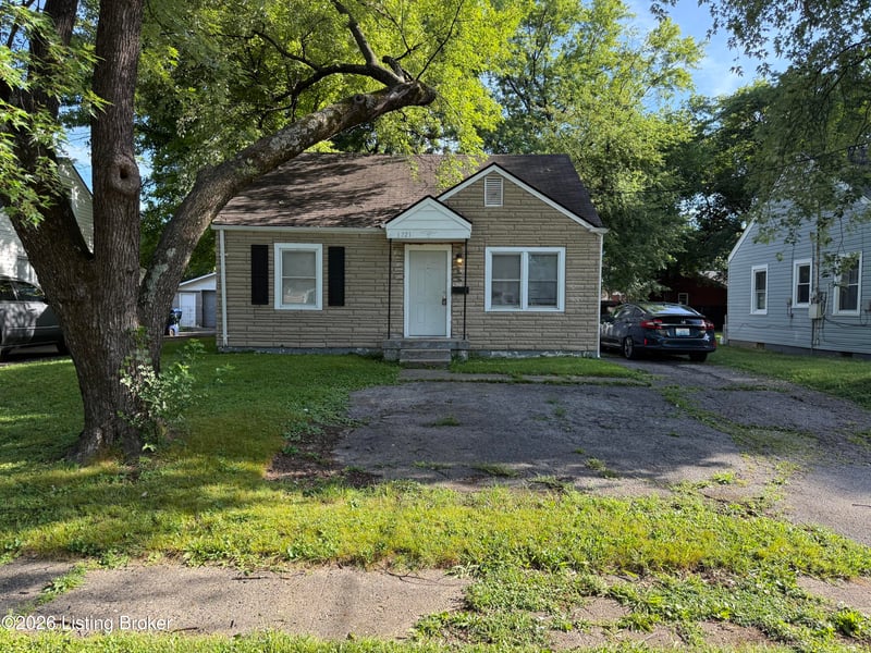 1721 Model Rd, Louisville, KY 40216