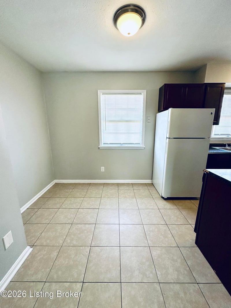 1721 Tempest Way, Louisville, KY 40216