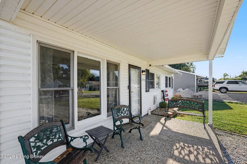 173 Crestwood Ln, Louisville, KY 40229
