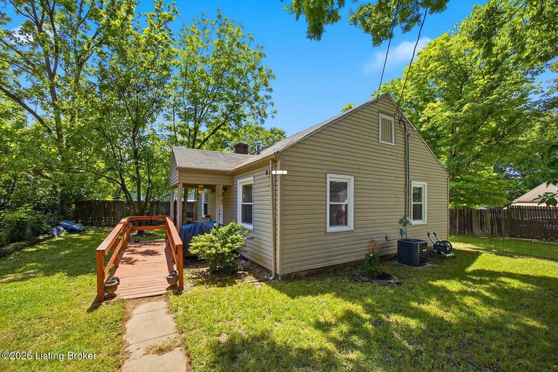 173 E Main St #1/2, Frankfort, KY 40601