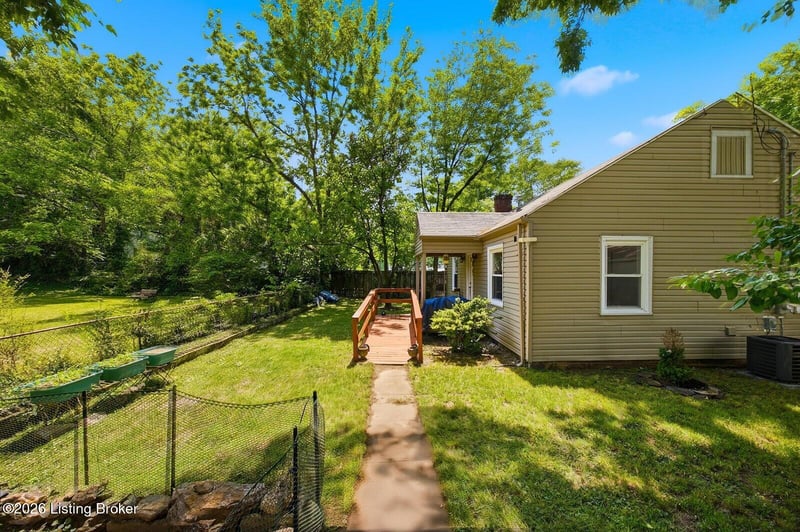 173 E Main St #1/2, Frankfort, KY 40601