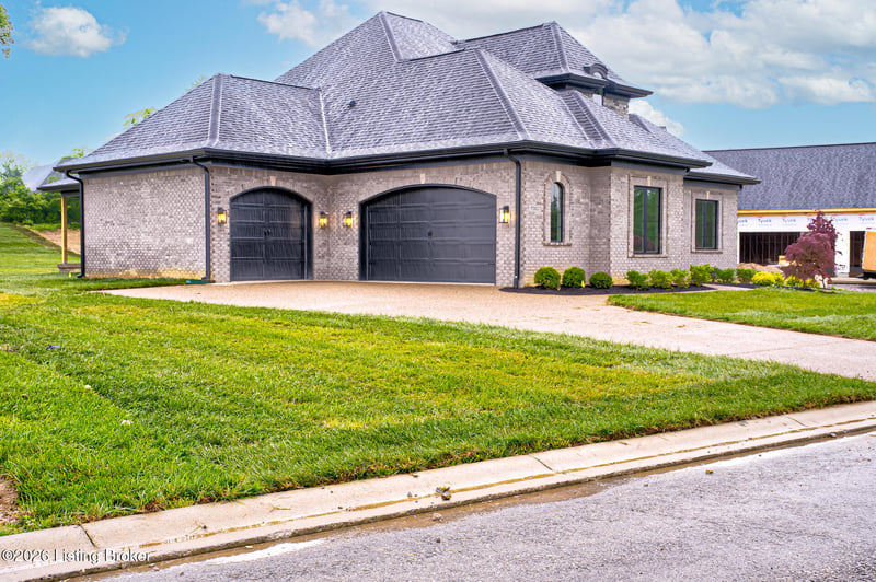 17303 White Oak Ct, Louisville, KY 40023