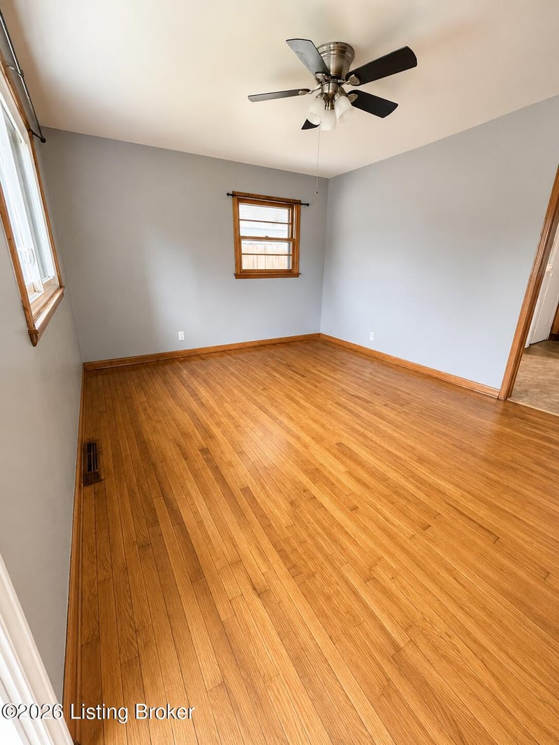 1740 Cherry Ln, Shelbyville, KY 40065