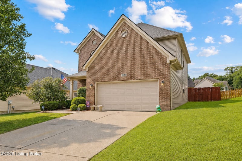 17413 Westbury Dr, Louisville, KY 40245