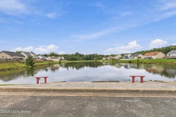175 Lake Park Ct, Shepherdsville, KY 40165