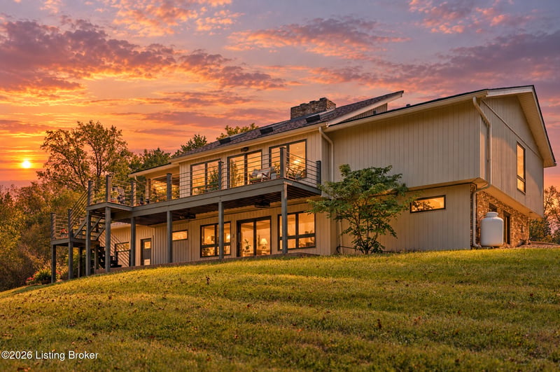 17500 Creek Rock Rd, Fisherville, KY 40023