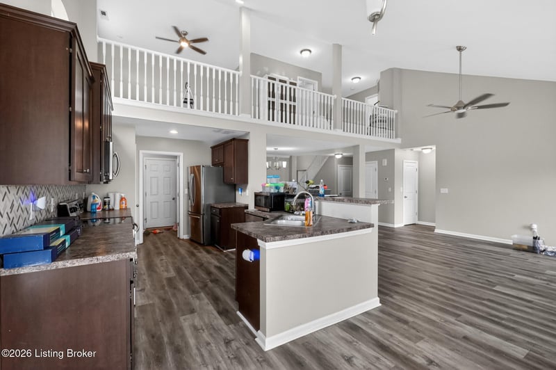 17512 Stallion Way, Louisville, KY 40245