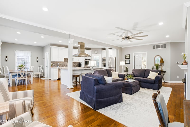 176 Blossom Cir, Shelbyville, KY 40065