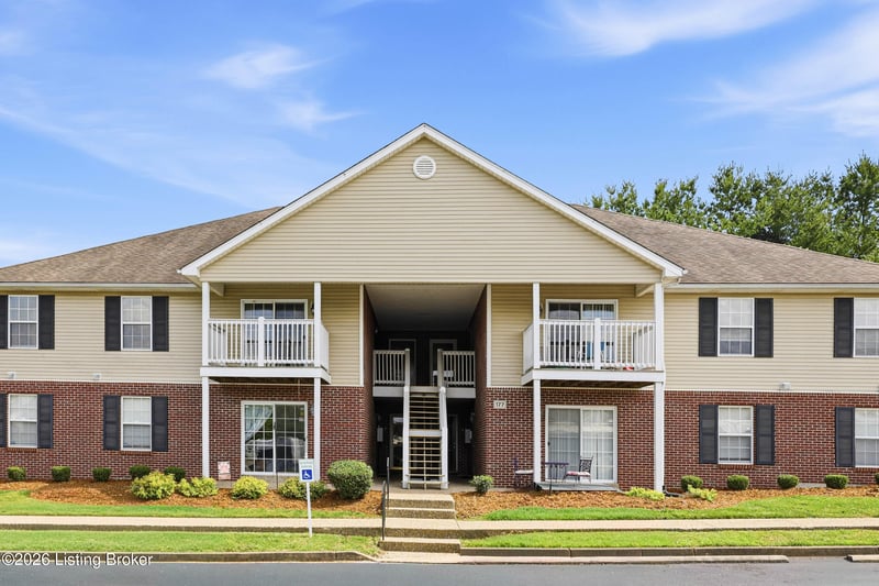 177 Central Blvd, Mt Washington, KY 40047