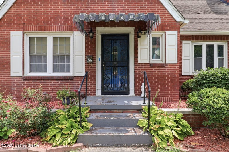 177 N Church St, Austin, IN 47102