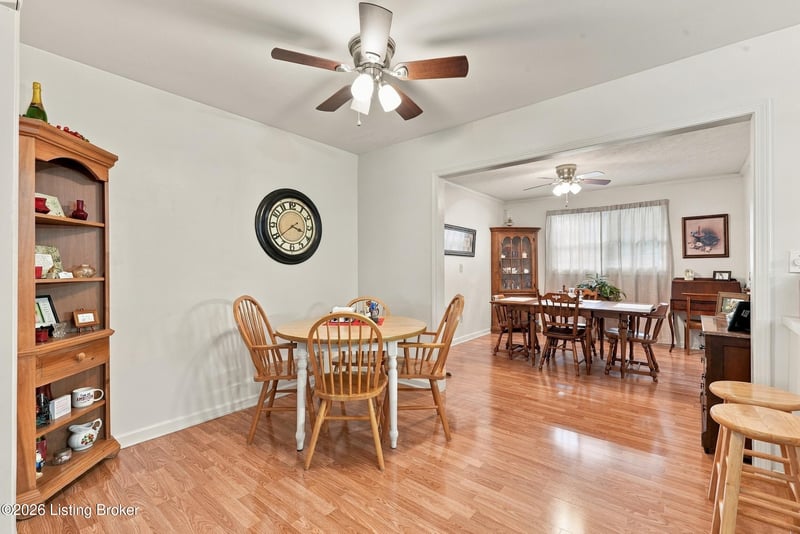 177 Springwood Dr, Louisville, KY 40229