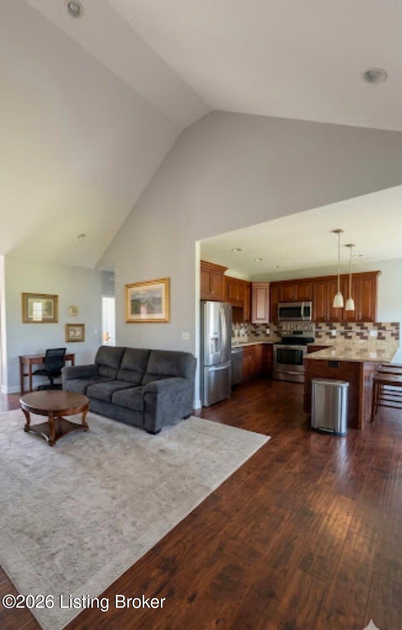 177 Terrace Dr, Mt Washington, KY 40047