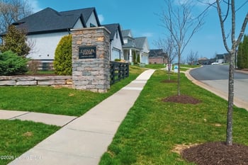 17709 Shakes Creek Dr, Louisville, KY 40023