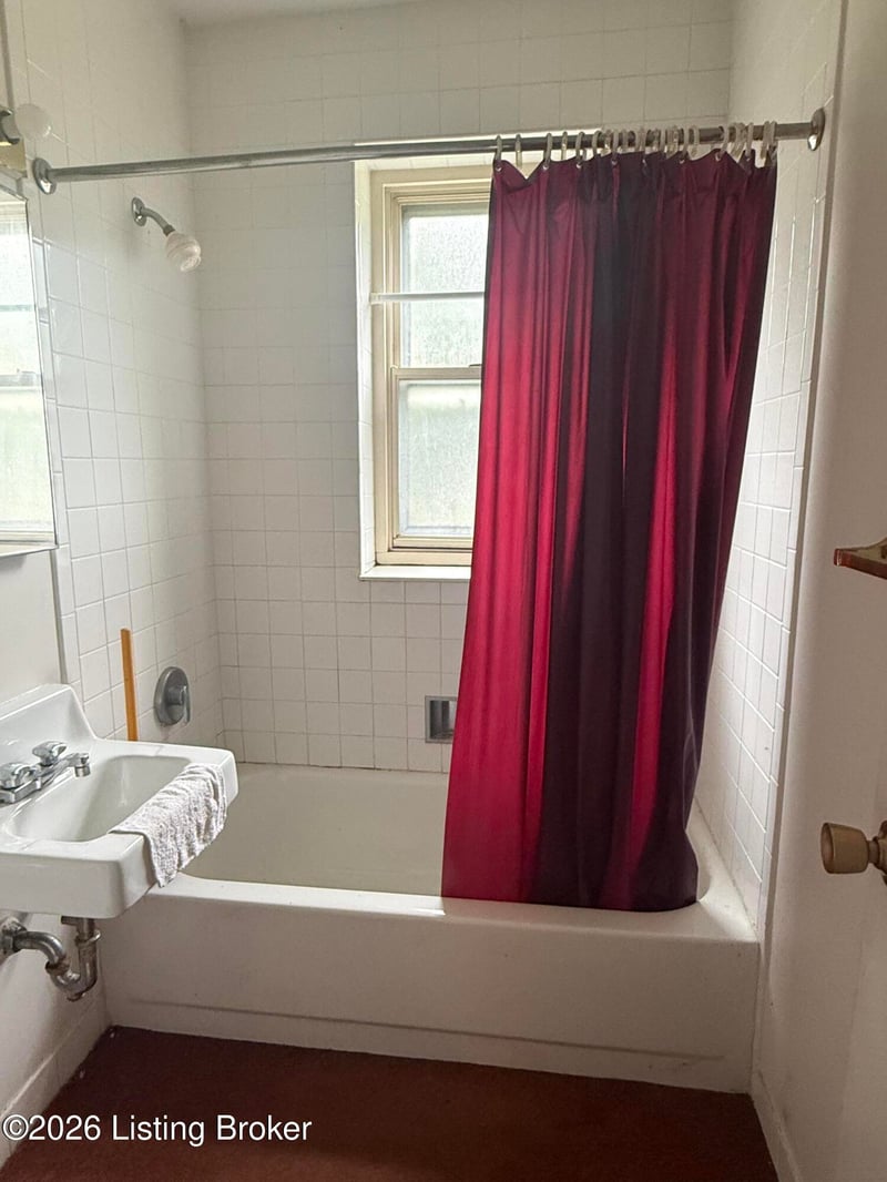 1773 Algonquin Pkwy, Louisville, KY 40210