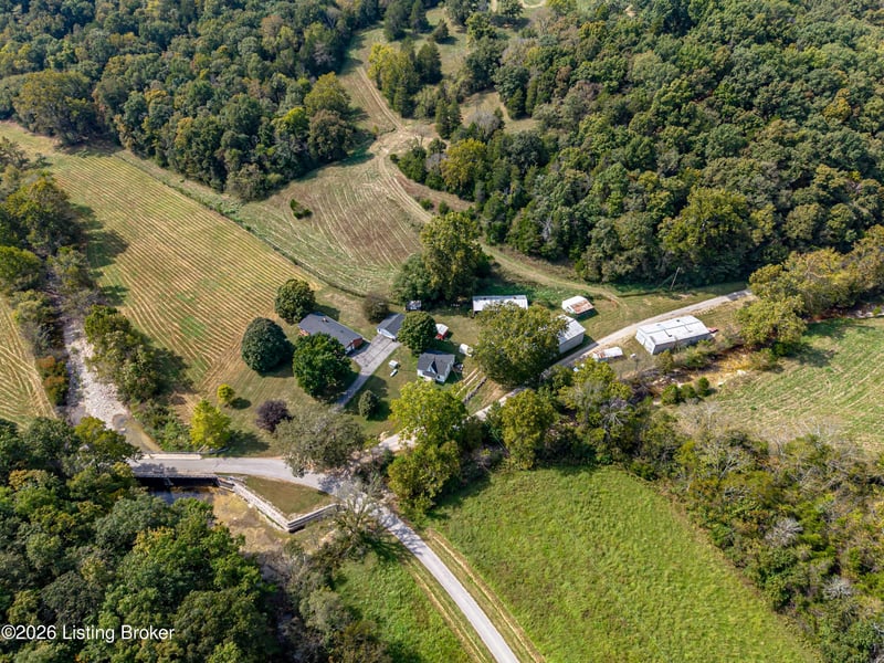1776 Dutchman Creek Rd, Taylorsville, KY 40071