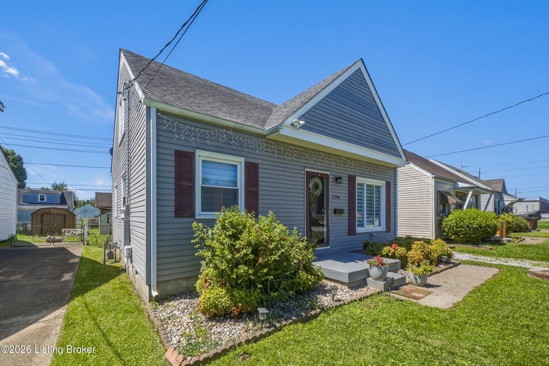 1794 Wilart Dr, Louisville, KY 40210