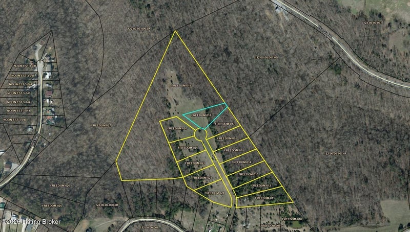18 Freedom Estate Rd, Clarkson, KY 42726