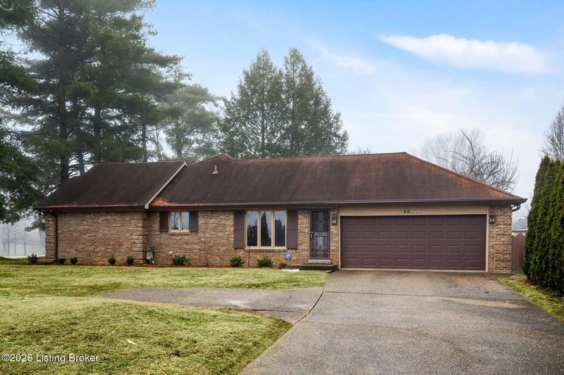 1800 Rudy Ln, Louisville, KY 40207
