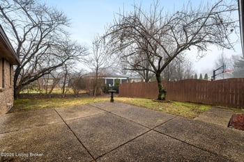 1800 Rudy Ln, Louisville, KY 40207