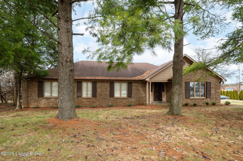1800 Rudy Ln, Louisville, KY 40207