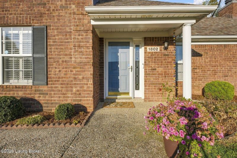 1802 Eagle Creek Pl, Louisville, KY 40222