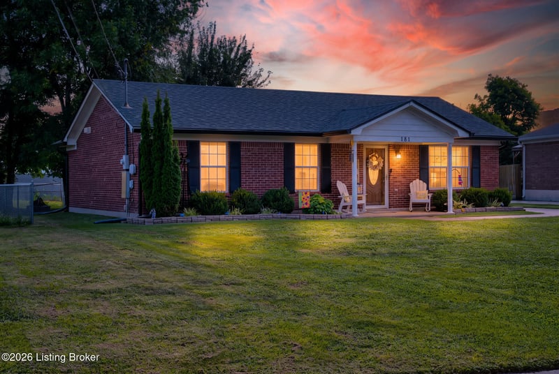 181 Bally Castle Ct, Louisville, KY 40229