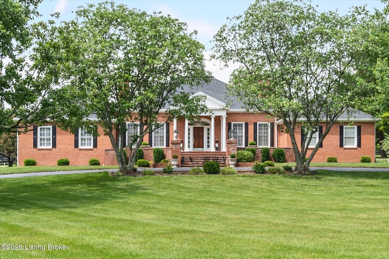 181 Wedgewood Dr, Shelbyville, KY 40065