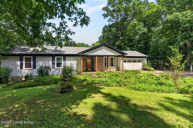1811 Foxboro Rd, La Grange, KY 40031
