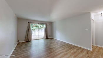 1815 Gardiner Ln #APT F52, Louisville, KY 40205