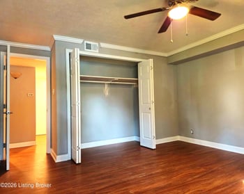 1815 Gardiner Ln #APT K82, Louisville, KY 40205