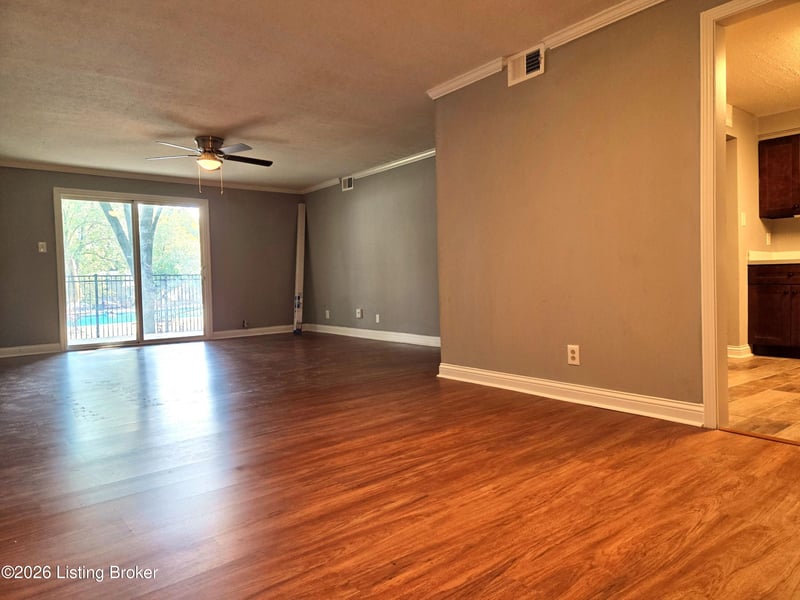 1815 Gardiner Ln #APT K82, Louisville, KY 40205