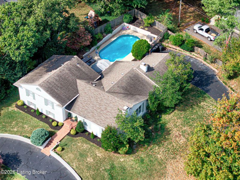 1824 Knollwood Rd, Louisville, KY 40207