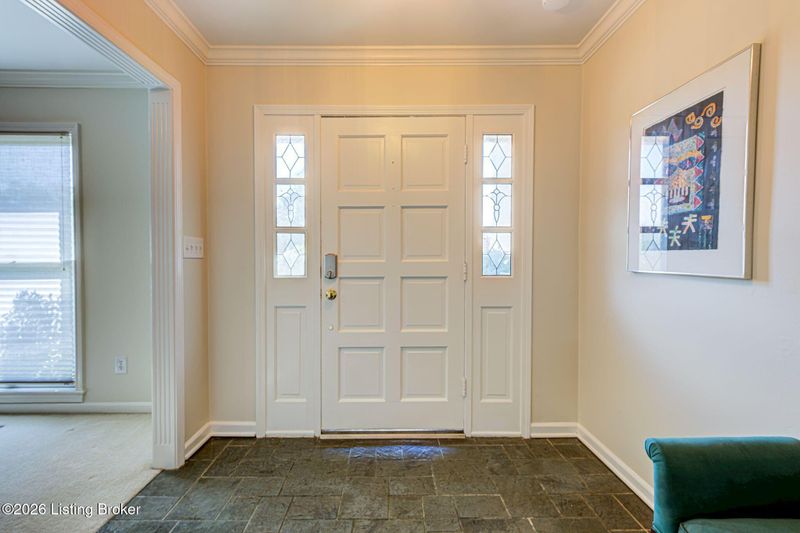 1824 Knollwood Rd, Louisville, KY 40207