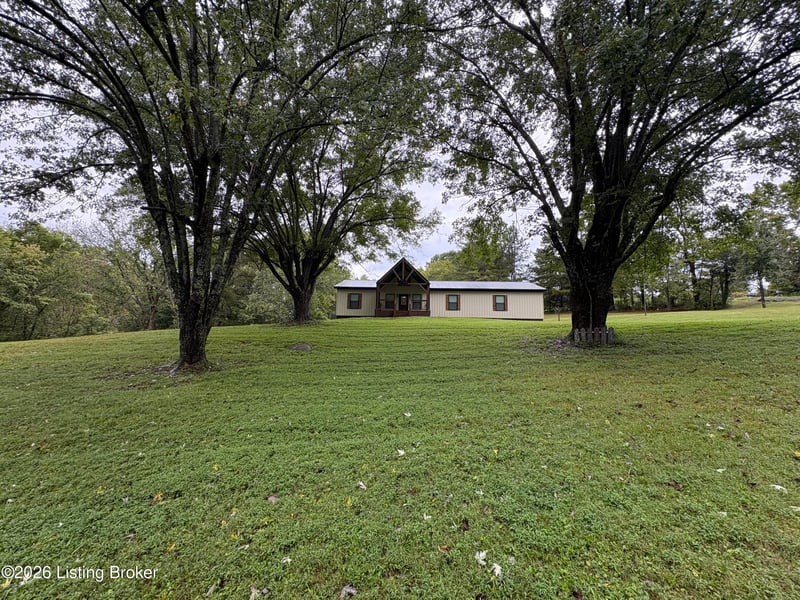 1825 Ky 1385, Hardinsburg, KY 40143
