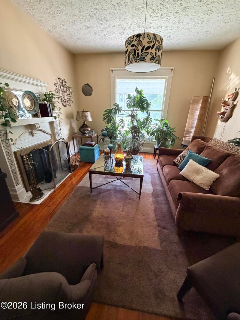 1829 W Burnett Ave, Louisville, KY 40210