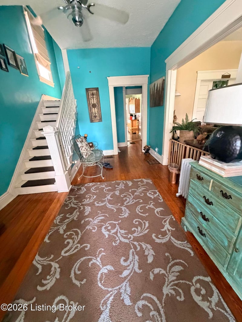 1829 W Burnett Ave, Louisville, KY 40210