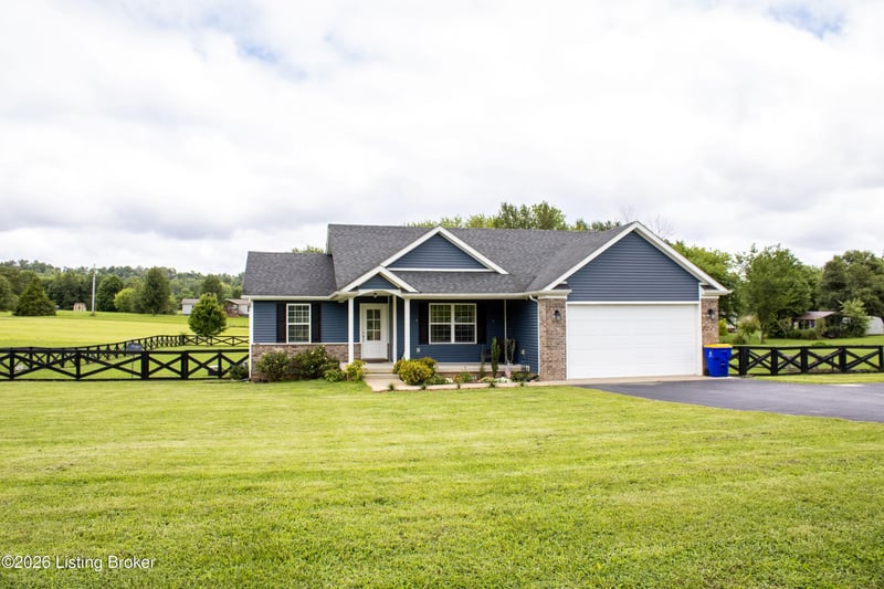 18343 Louisville Rd, Smiths Grove, KY 42171