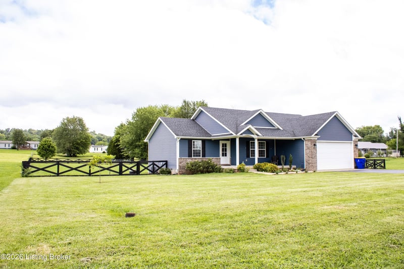18343 Louisville Rd, Smiths Grove, KY 42171