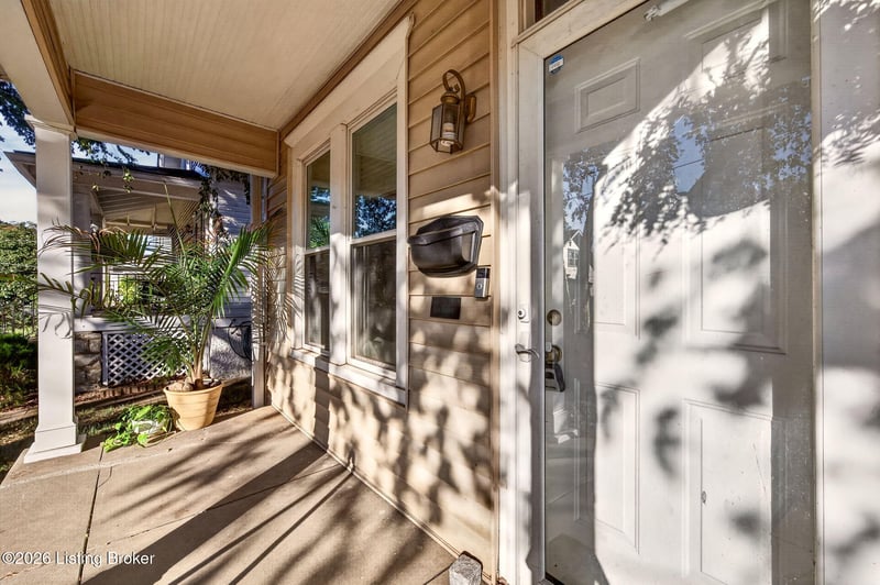 1835 Deer Park Ave, Louisville, KY 40205