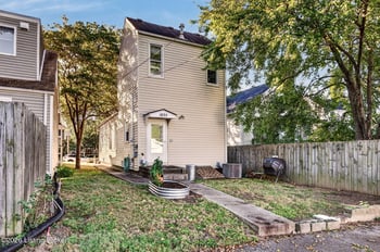 1835 Deer Park Ave, Louisville, KY 40205