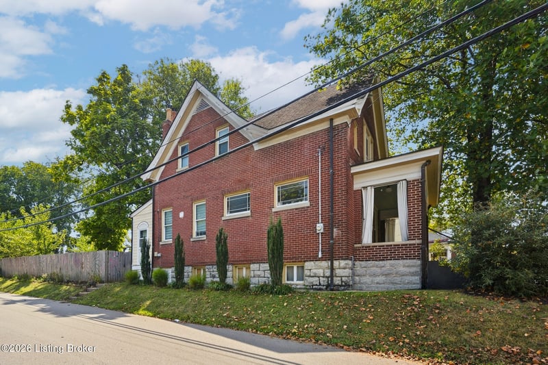 1844 Sherwood Ave, Louisville, KY 40205